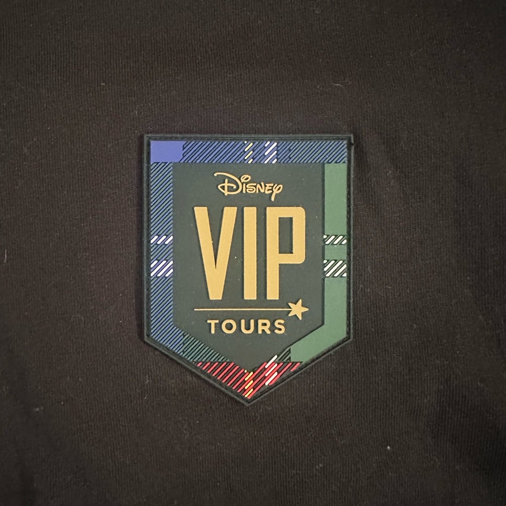 Disneyland VIP Tour Spirit Jersey - Picture 2 of 5
